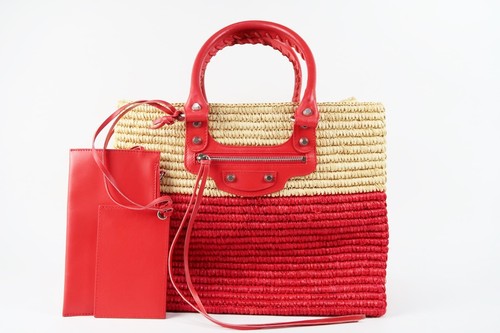 Condition balenciaga - condition,